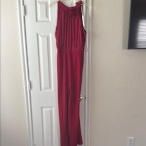 Chic Red Sleeveless Jumpsuit with Wide Leg Design